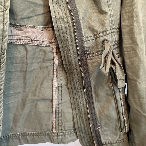 Army green jacket - Picture 4 of 5